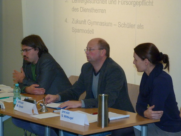Diskussionsrunde mit Helge Limburg (Die Grünen)